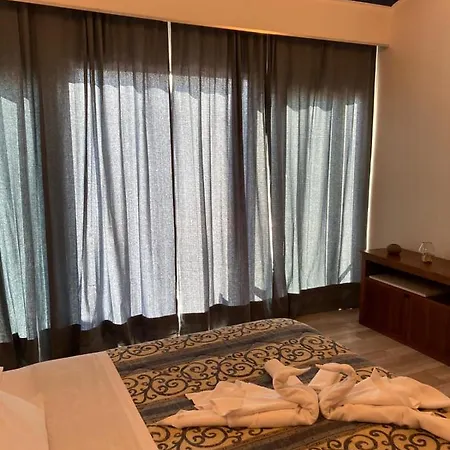 Floating House Embe Experience