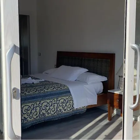 Floating House Embe Experience * Castel Volturno