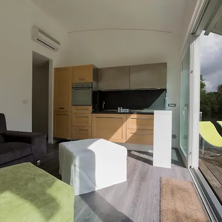 Botel Floating House Embe Experience