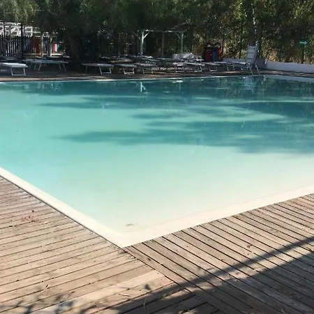 Botel Floating House Embe Experience Castel Volturno