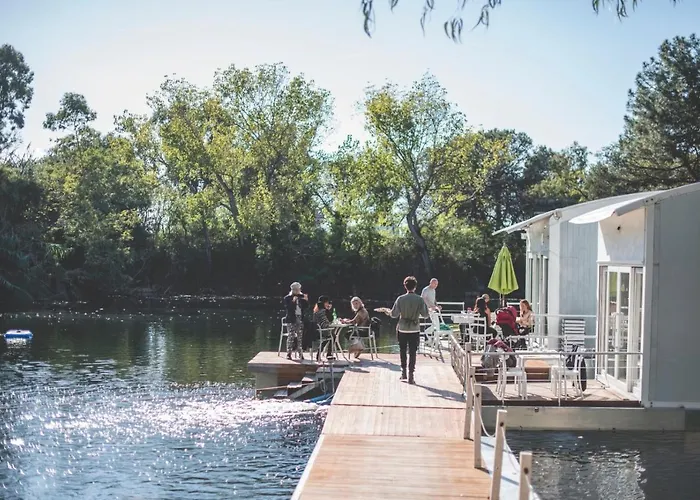 Floating House Embe Experience * 카스텔볼튜노