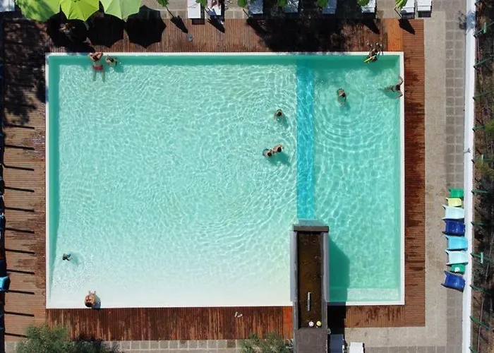 Floating House Embe Experience * 카스텔볼튜노