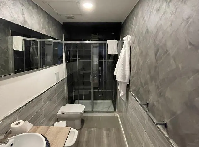 Floating House Embe Experience 보트호텔