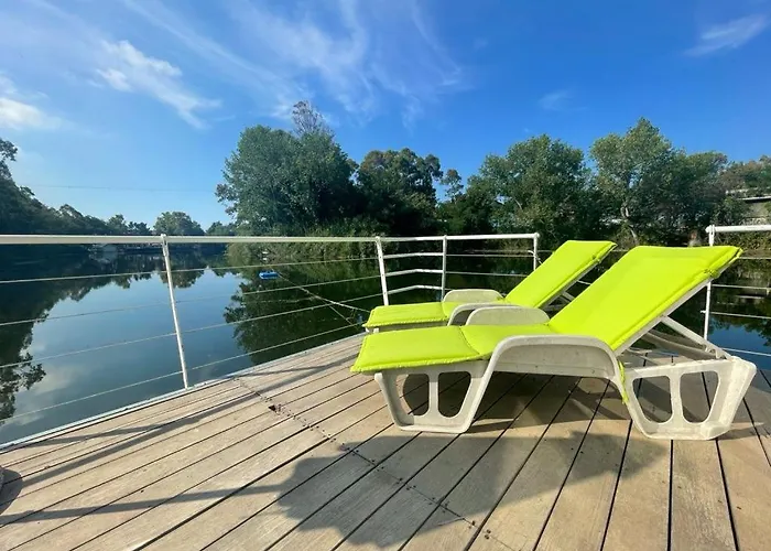 Floating House Embe Experience * 카스텔볼튜노