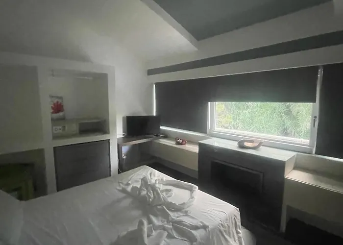 보트호텔 Floating House Embe Experience 카스텔볼튜노