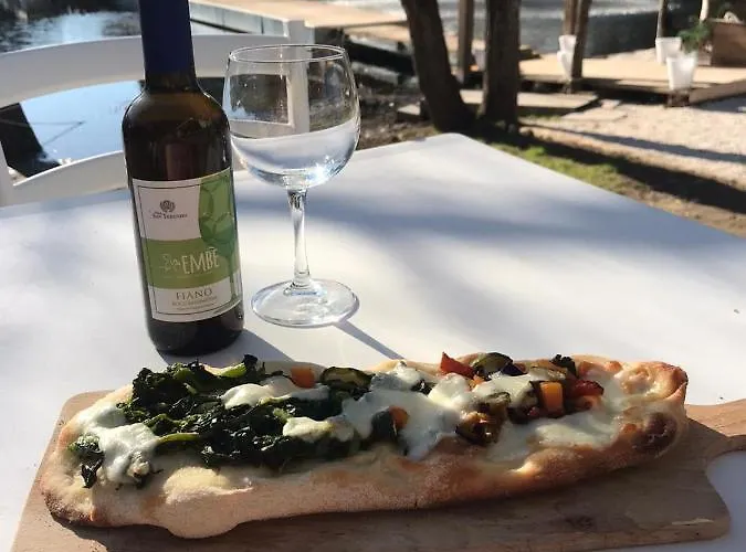 Floating House Embe Experience 보트호텔